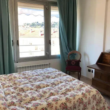 Il Sole Apartment *